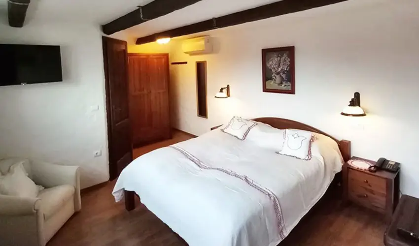 Sri Udvar Dunakiliti - Pnksd (min. 2 j)