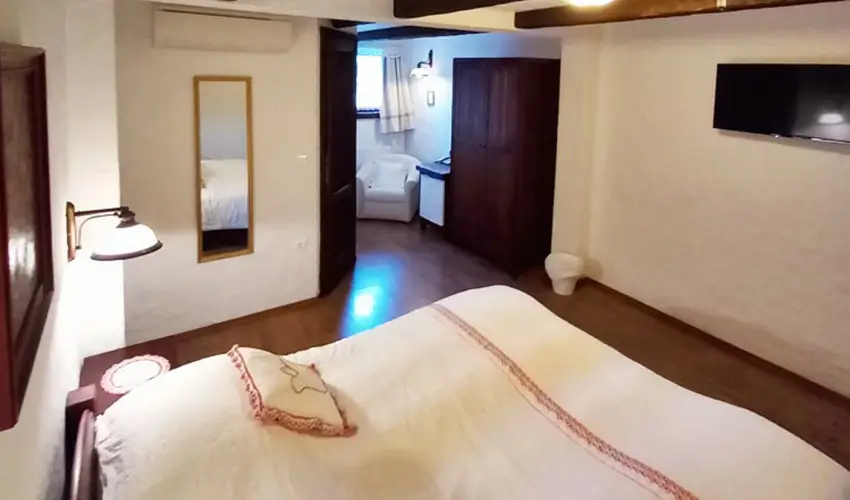 Sri Udvar Dunakiliti - Pnksd (min. 2 j)