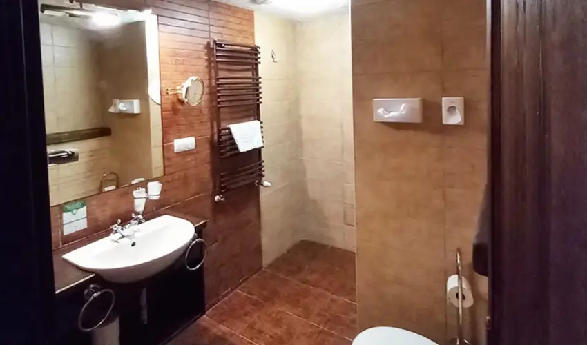 Sri Udvar Dunakiliti - Pnksd (min. 2 j)