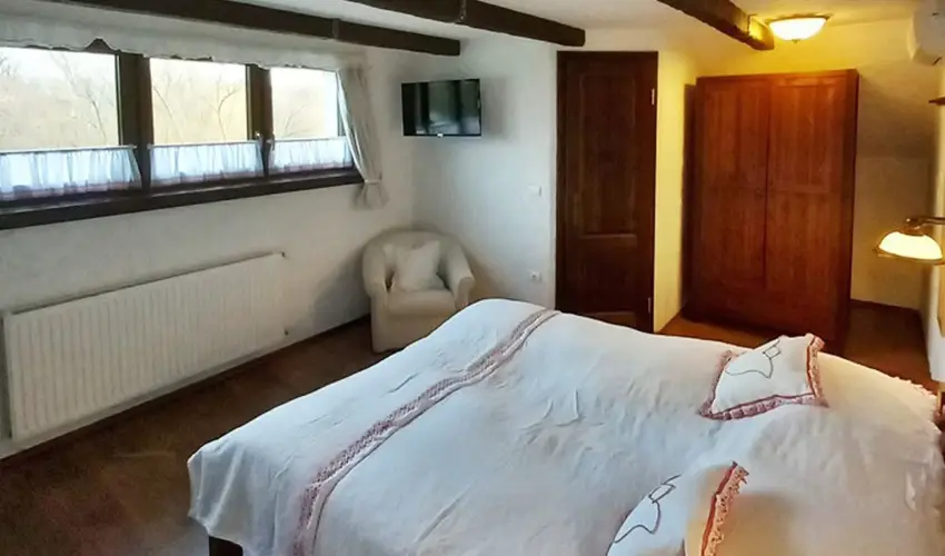 Sri Udvar Dunakiliti - Pnksd (min. 2 j)