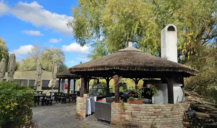 Sri Udvar Dunakiliti - Pnksd (min. 2 j)