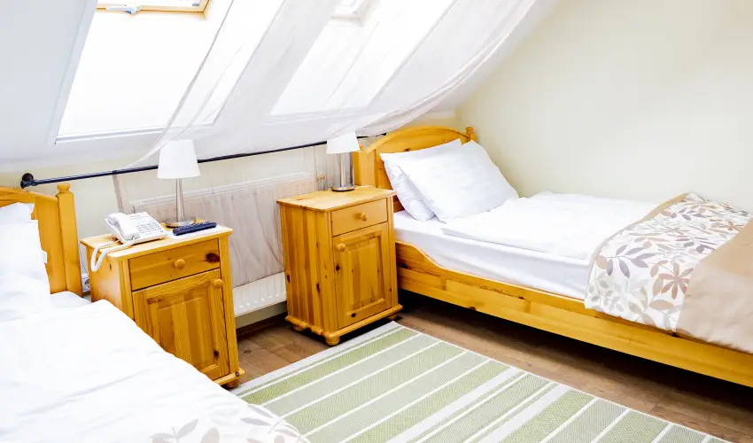 Sasr�ti Vad�szkast�ly Almamell�k - P�nk�sd