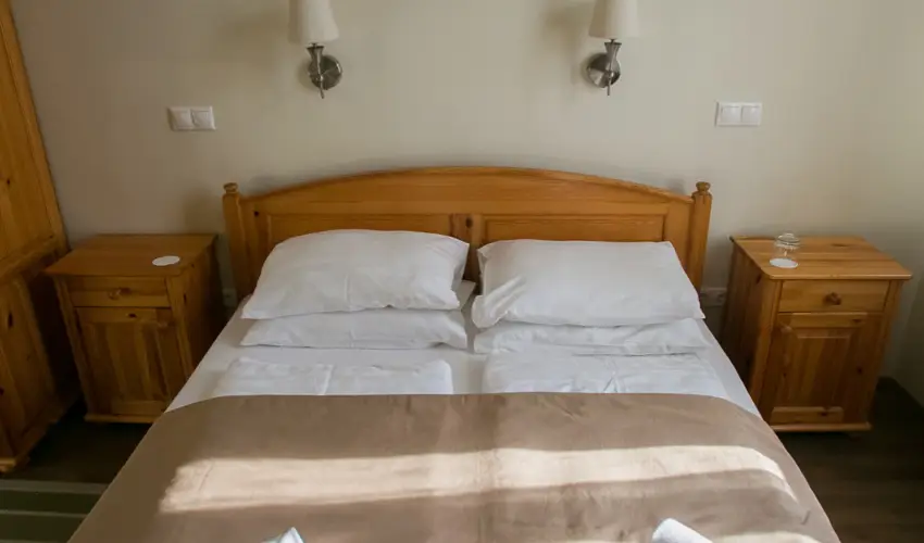 Sasr�ti Vad�szkast�ly Almamell�k - P�nk�sd