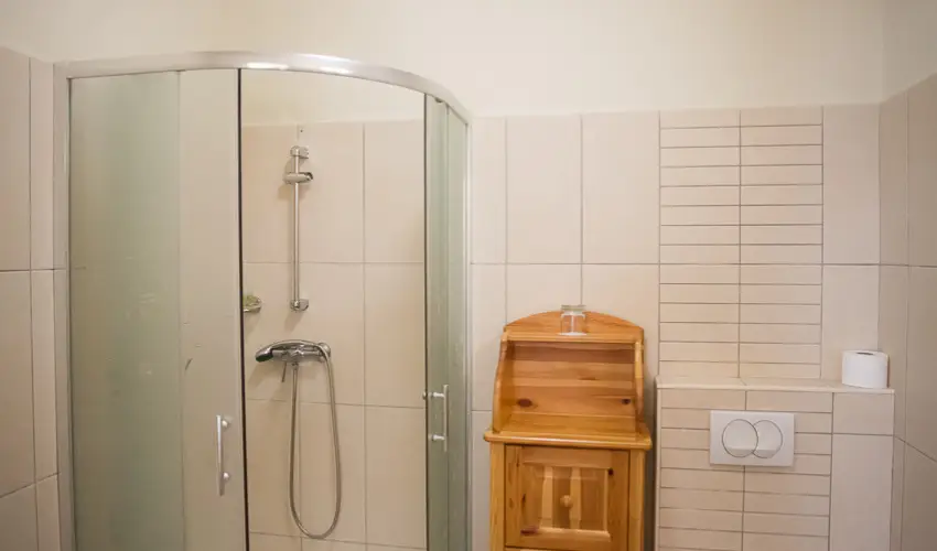 Sasr�ti Vad�szkast�ly Almamell�k - P�nk�sd