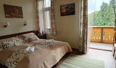 Sasr�ti Vad�szkast�ly Almamell�k