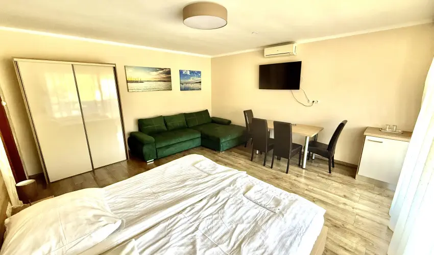 See Vend�gh�z Si�fok - P�nk�sd (min. 2 �j)