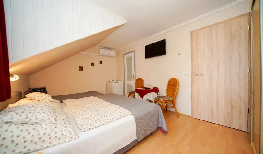 Siesta Vendghz Eger - Pnksd (min. 2 j)