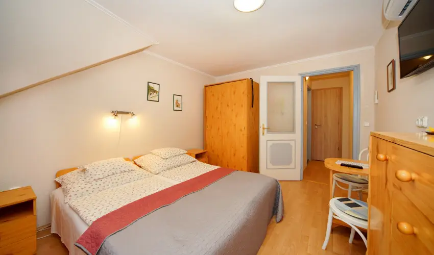 Siesta Vendghz Eger - Pnksd (min. 2 j)