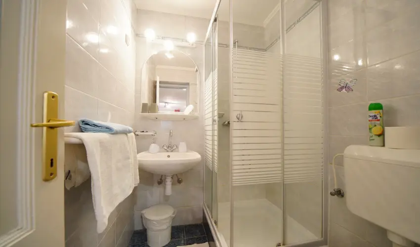 Siesta Vendghz Eger - Pnksd (min. 2 j)