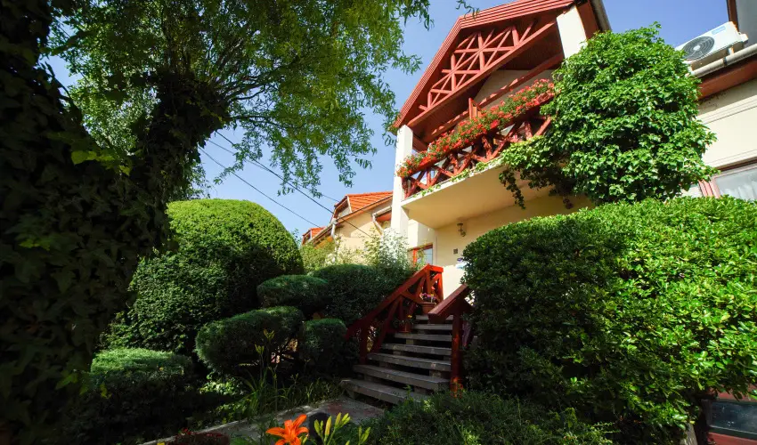 Siesta Vendghz Eger - Pnksd (min. 2 j)