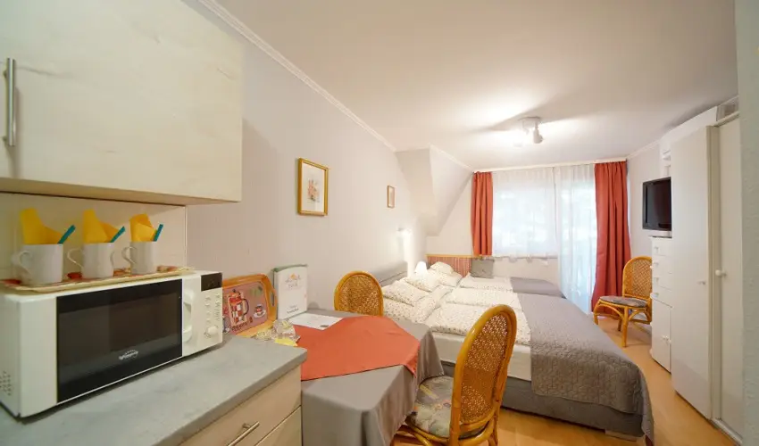 Siesta Vend�gh�z Eger - P�nk�sd (min. 3 �j)