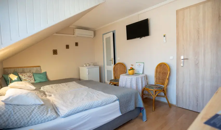 Siesta Vend�gh�z Eger - P�nk�sd (min. 2 �j)