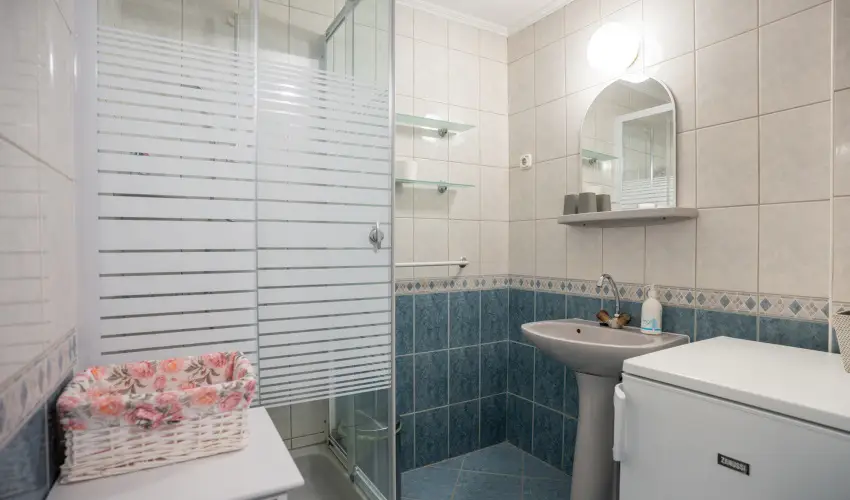 Siesta Vend�gh�z Eger - P�nk�sd (min. 2 �j)