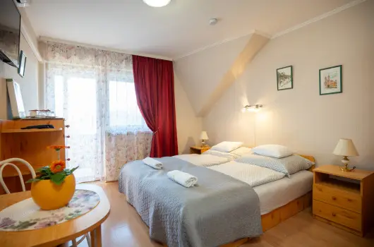 Siesta Vend�gh�z - P�nk�sd (min. 2 �j)