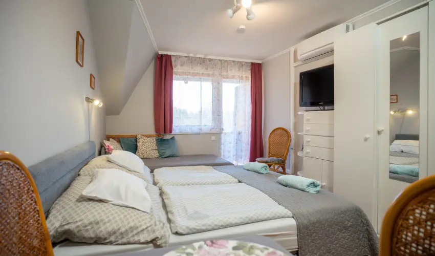 Siesta Vend�gh�z Eger - P�nk�sd (min. 2 �j)