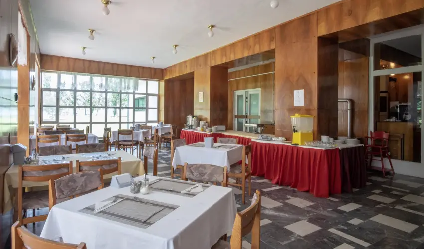 Sirly Hotel Balatonlelle - Pnksd