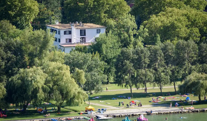 Sirly Hotel Balatonlelle - Pnksd