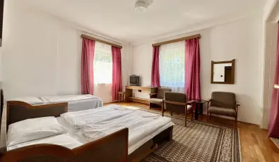 Sirly Hotel Balatonlelle