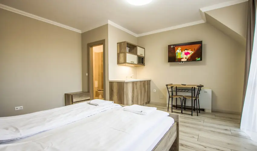 Skorpi Lak Hajdszoboszl - Pnksd (min. 2 j)