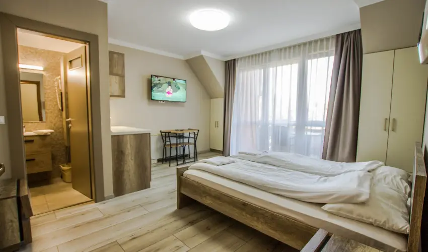 Skorpi Lak Hajdszoboszl - Pnksd (min. 2 j)