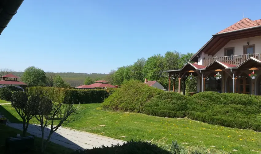 Sokor Fogad Sokorptka - Pnksdi pihens (min. 3 j)