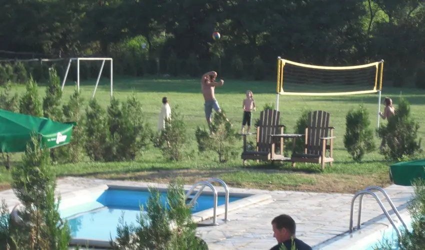 Sokor Fogad Sokorptka - Pnksdi pihens (min. 3 j)