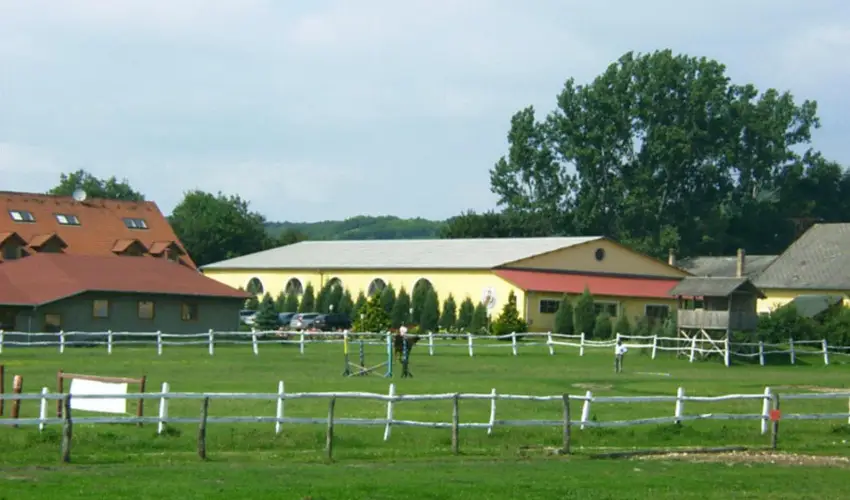 Sokor Fogad Sokorptka - Pnksdi pihens (min. 3 j)