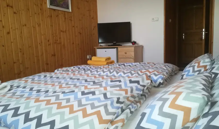 Sokor Fogad Sokorptka - Pnksdi pihens (min. 3 j)