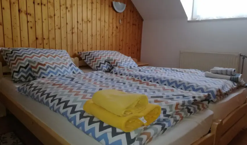 Sokor Fogad Sokorptka - Pnksdi pihens (min. 3 j)