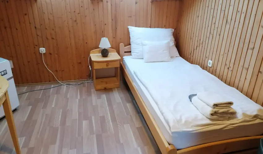 Sokor Fogad Sokorptka - Pnksdi pihens (min. 3 j)