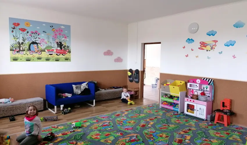 Sokor Fogad Sokorptka - Pnksdi pihens (min. 3 j)