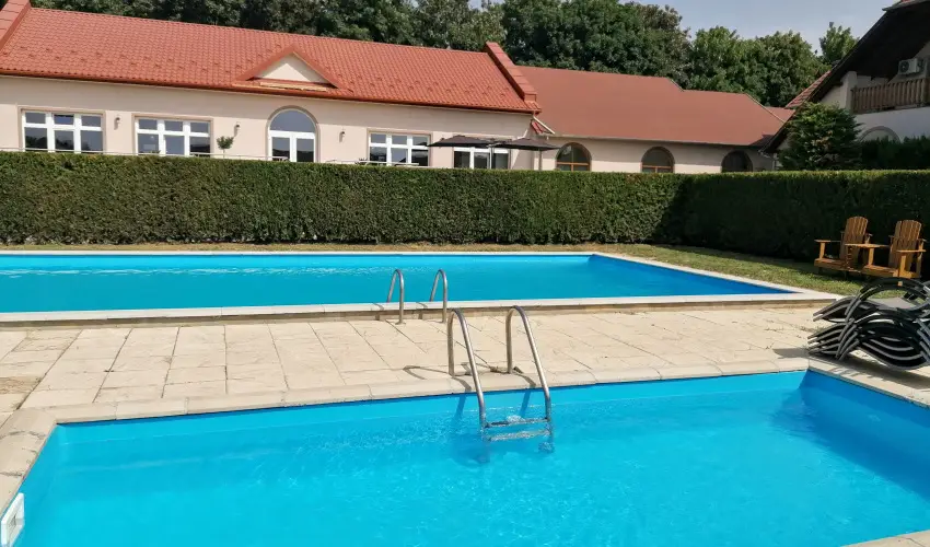 Sokor Fogad Sokorptka - Pnksdi pihens (min. 3 j)