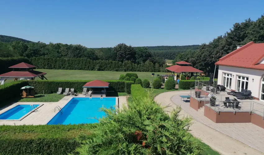 Sokor Fogad Sokorptka - Pnksdi pihens (min. 3 j)