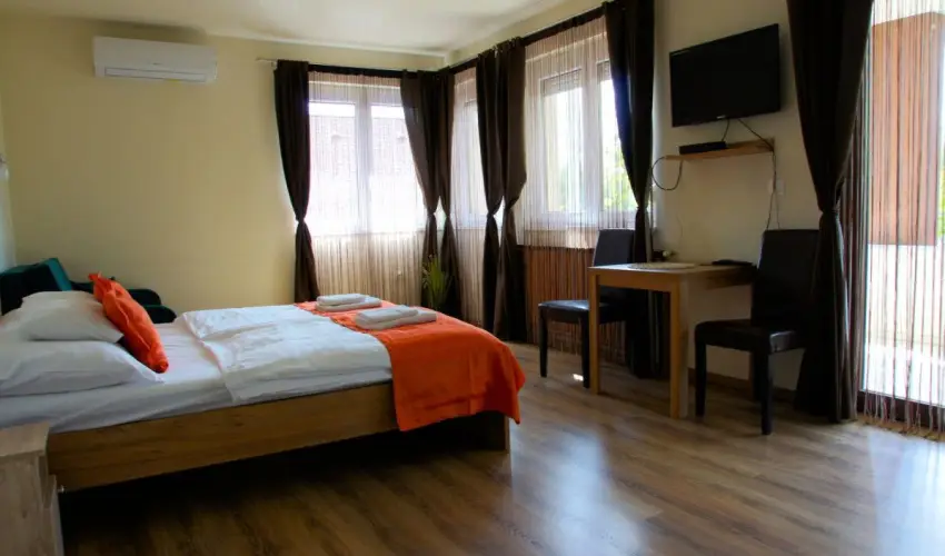 Solaris Garden Rooms Cserkeszl - Pnksd