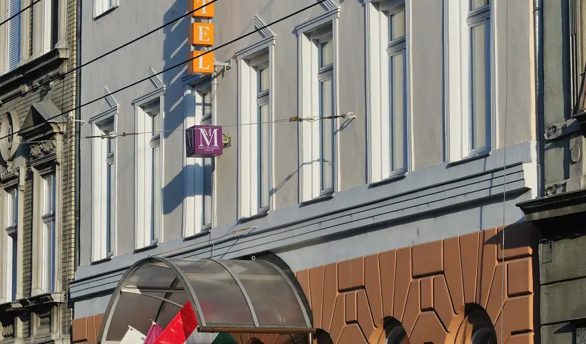 Star City Hotel Budapest - Pnksd - teljes elrefizetssel