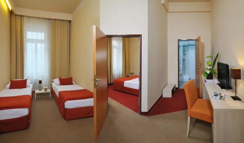 Star City Hotel Budapest - Pnksd - teljes elrefizetssel