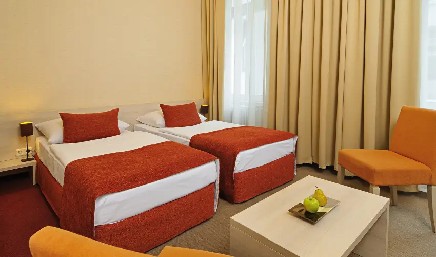 Star City Hotel Budapest - Pnksd - teljes elrefizetssel