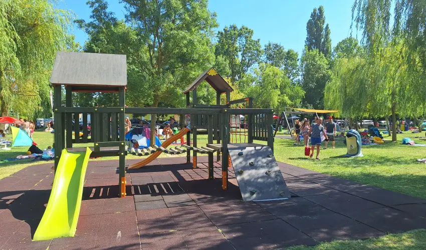 Sunshine Vendghz Balatonfenyves - Pnksd (min. 2 j)