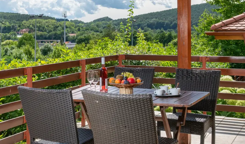 Szalajka Liget Hotel �s Apartmanh�zak Szilv�sv�rad - P�nk�sd (min. 2 �j)