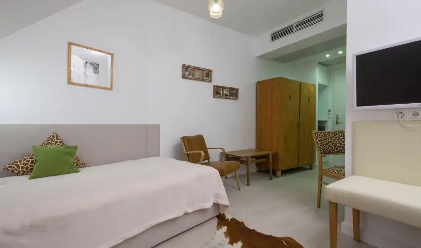 Szrcsa Hotel Szkesfehrvr - Pnksdi virglom s Szrcsa szlinap Szkesfehrvron