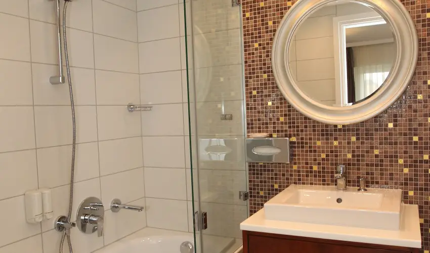 Szrcsa Hotel Szkesfehrvr - Pnksdi virglom s Szrcsa szlinap Szkesfehrvron