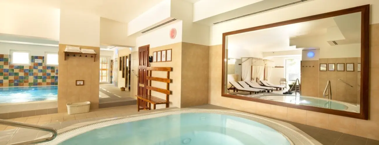 Szrcsa Hotel Szkesfehrvr - Pnksdi virglom s Szrcsa szlinap Szkesfehrvron