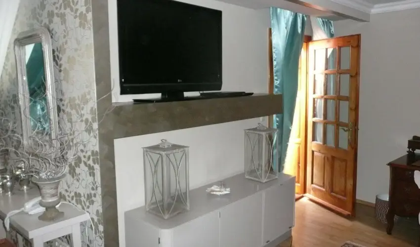 Szrcsa Hotel Szkesfehrvr - Pnksdi virglom s Szrcsa szlinap Szkesfehrvron