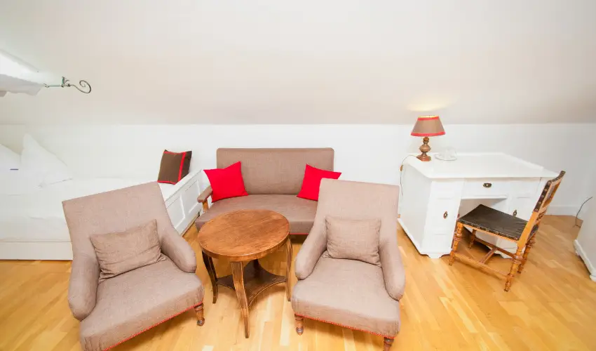 Szrcsa Hotel Szkesfehrvr - Pnksdi virglom s Szrcsa szlinap Szkesfehrvron