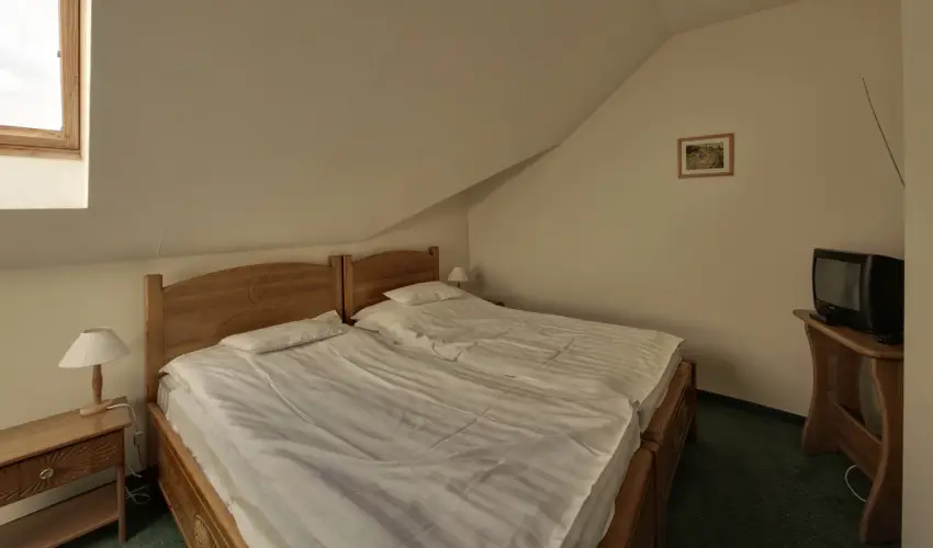 Szent Hubertus Panzi� Par�dsasv�r - P�nk�sd (min. 2 �j)