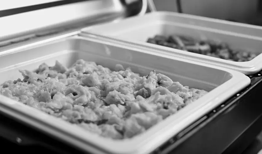 Hotel Adalbert - Boldog Meszl�nyi Zolt�n H�z  Esztergom - P�nk�sd (min. 3 �j)