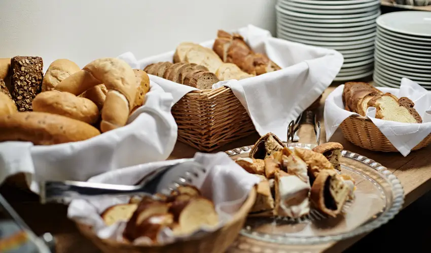 Hotel Adalbert - Szent Gyrgy Hz Esztergom - Pnksd (min. 3 j)