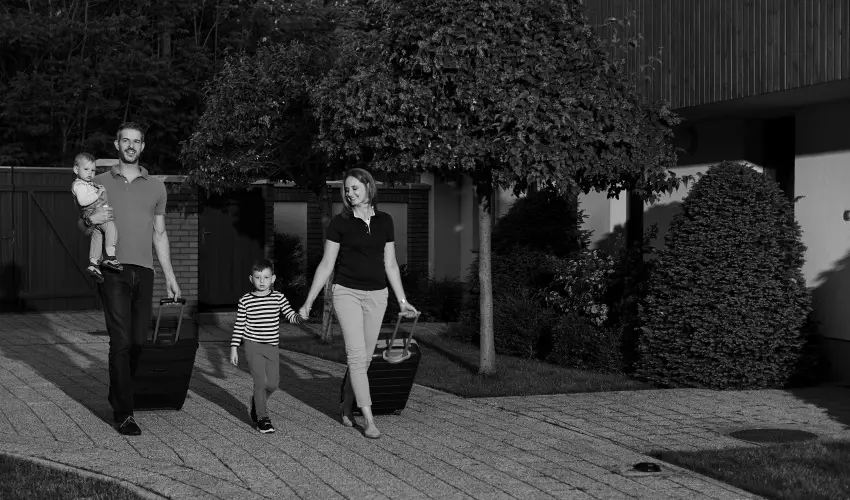 Hotel Adalbert - Boldog Meszl�nyi Zolt�n H�z  Esztergom - P�nk�sd (min. 3 �j)