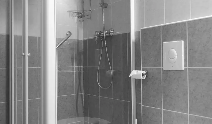 Hotel Adalbert - Boldog Meszl�nyi Zolt�n H�z  Esztergom - P�nk�sd (min. 3 �j)