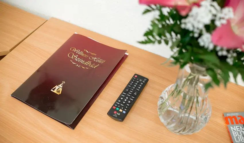 Wellness Hotel Szindb�d  Balatonszemes - P�nk�sd a Szindb�dban (min. 2 �j)